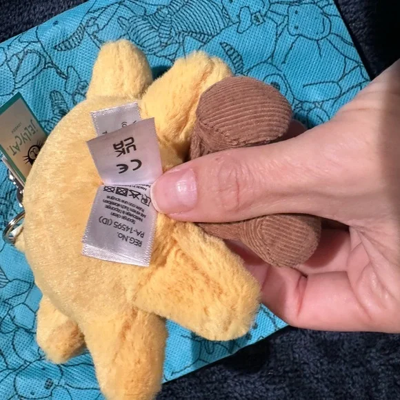 Jellycat Amuseables Sun Bag Charm - Picture 9 of 15